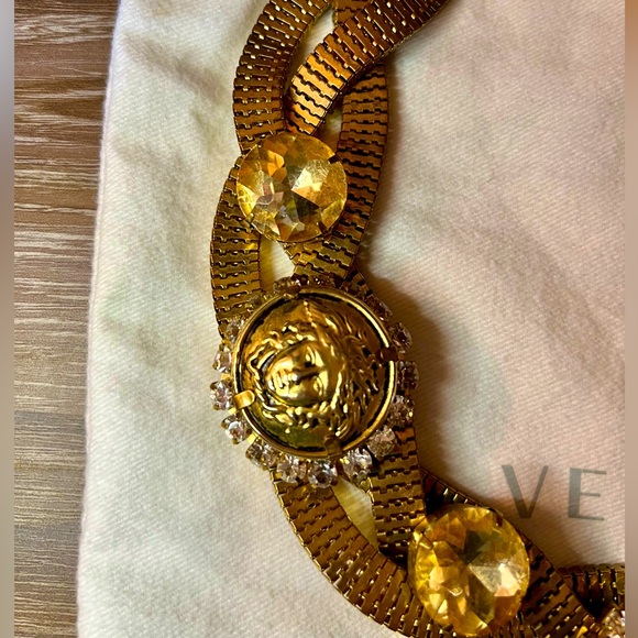 RARE Gianni Versace Era Versace Medusa Necklace - Picture 3 of 8
